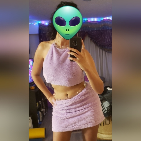 Fuzzy Lilac 2 piece halter top and mini skirt - Picture 4 of 7